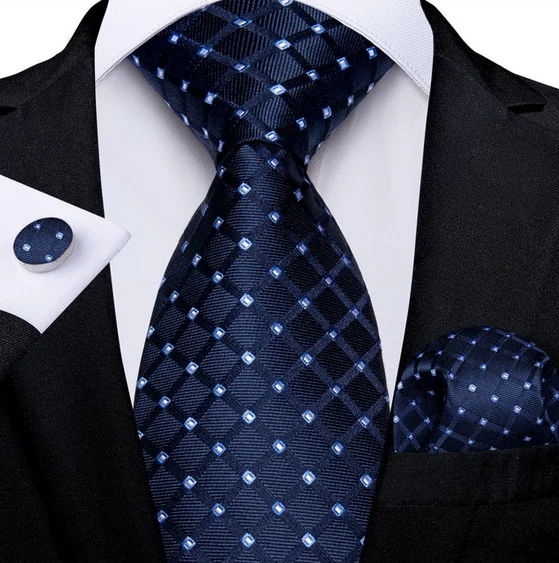 Set cravata bleumarin + batista + butoni - matase - model 527