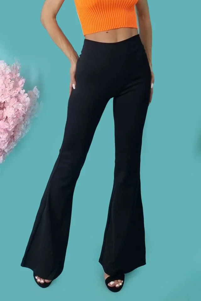 Pantaloni Linda, evazati, cu talie inalta si aspect tetra, Negru