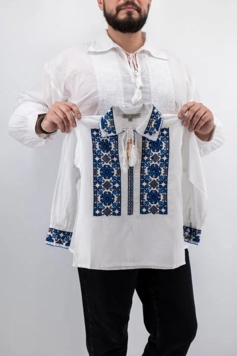 Ie traditionala baieti Bucur
