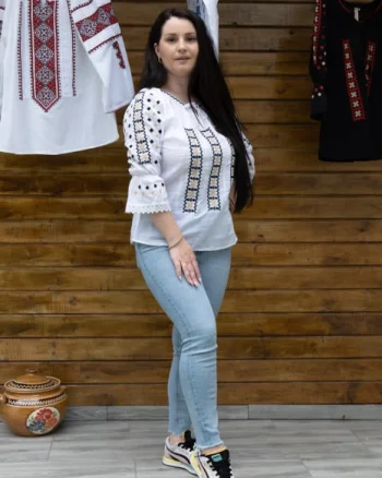 Ie Traditionala Tania