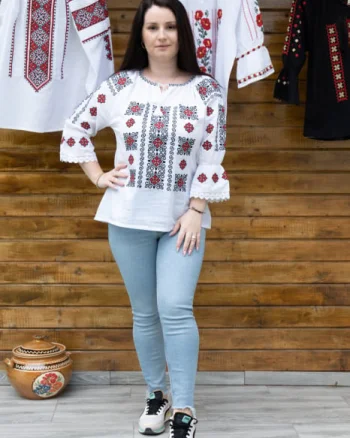 Ie Traditionala Tudorita