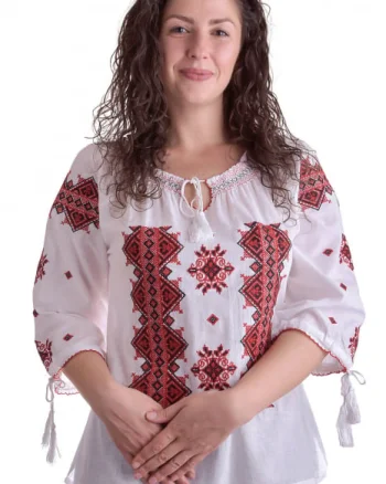 Ie traditionala alba cu motiv geometric rosu Darina