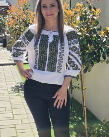 Ie Traditionala Adnana