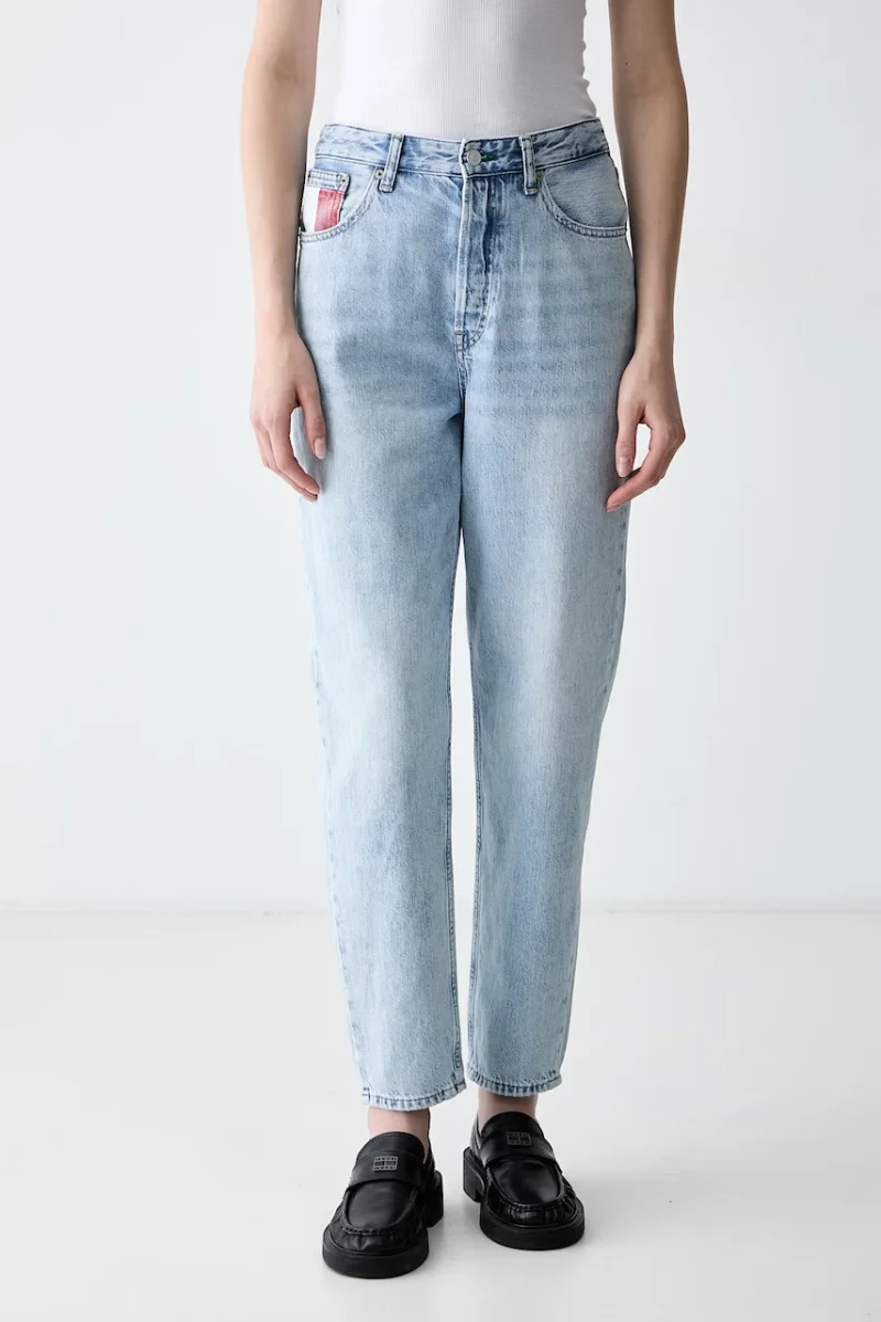Tommy Jeans blugi mom fit pentru femei