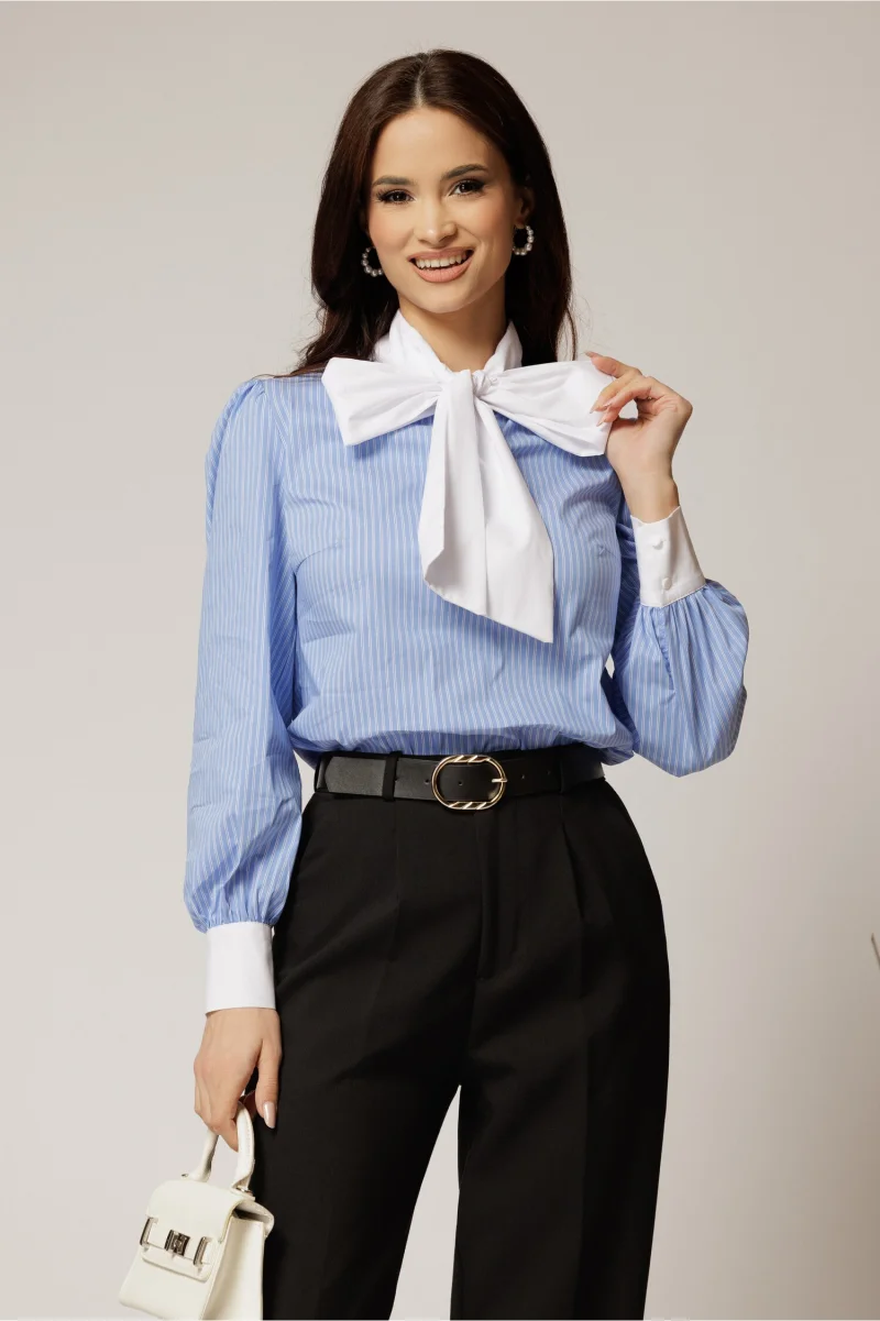 Bluza albastra cu dungi albe din poplin cu esarfa tip funda la gat