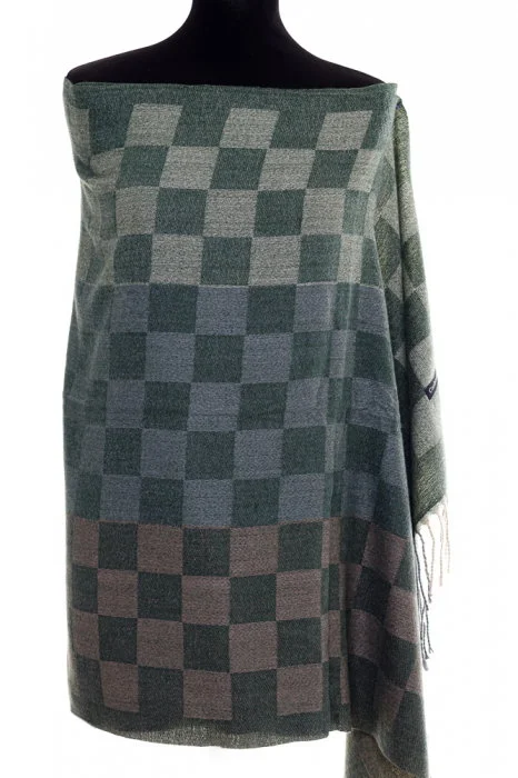Esarfa casmir unisex cu imprimeu tabla de sah pe fond verde