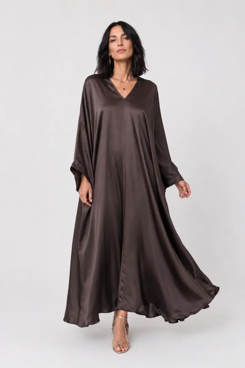 Rochie lunga tip caftan din satin cu matase si vascoza - maro ciocolatiu