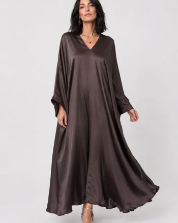 Rochie lunga tip caftan din satin cu matase si vascoza - maro ciocolatiu