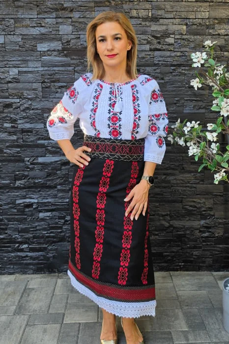 Costum   IE  Catrinta si Brau Mia 3