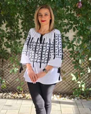 Ie Traditionala Corina 39