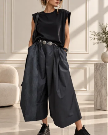 Pantaloni palazzo asimetrici cu panou suprapus in dungi si croi amplu, gri