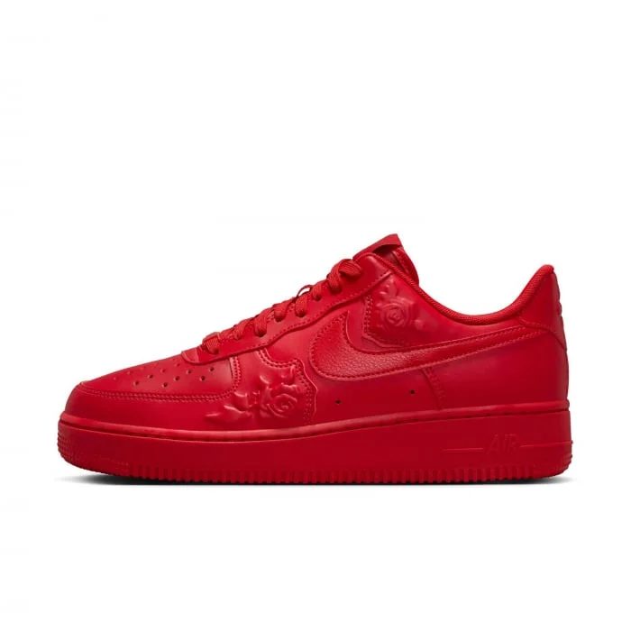 Pantofi sport Nike Wmns Air Force 1  07 Se