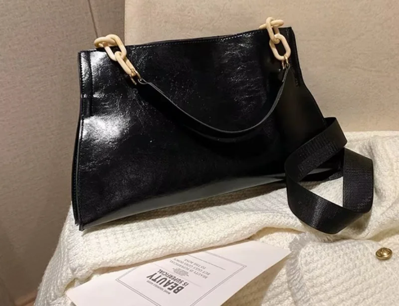 Geanta / poseta neagra, simpla, eleganta, Siera