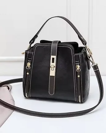 Geanta / poseta neagra de dama Arania
