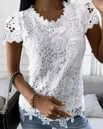 Bluza alba cu broderie, de dama, maneca scurta, marimea M, model 70