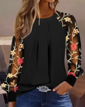 Bluza neagra eleganta dama, maneci voal cu ornament floral, model 130