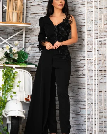 Salopeta Scarlett neagra eleganta cu flori 3D si trena