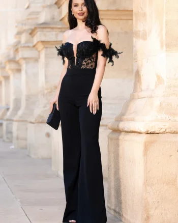 Salopeta neagra eleganta evazata Leonor cu fulgi la umeri