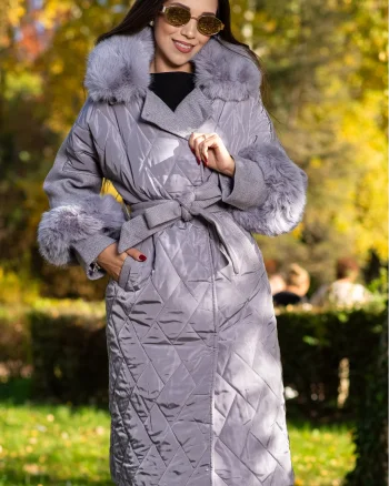 Geaca lunga gri eleganta Marianne cu guler si mansete din blana