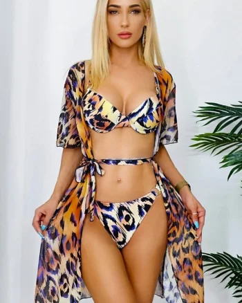Set de plaja trei piese Hena, costum de baie si cardigan scurt