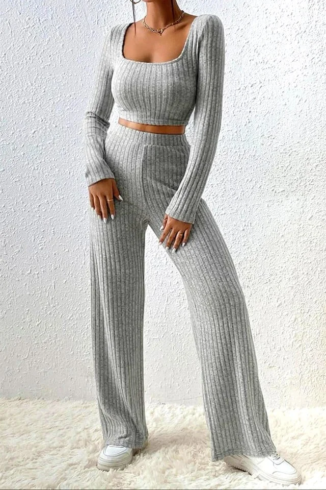 Compleu tetra Charlotte, cu bluza crop, decolteu amplu si pantaloni lejeri, Gri