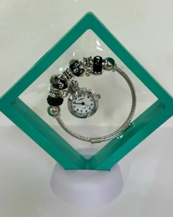 Ceas elegant Silver VSH cu pandativ, margele tip Murano si bratara reglabila, Verde