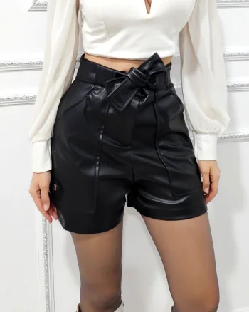 Pantaloni scurti RHEA, din piele ecologica, cu detalii metalice si cordon supradimensionat, Negru