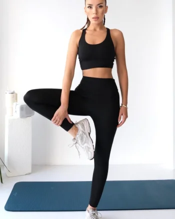 Compleu fitness RYGA, top si colanti cu banda modelatoare, Negru, Marime S/M