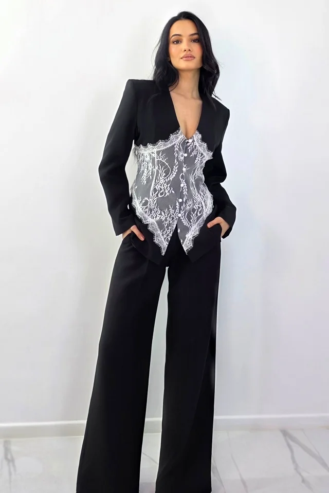 Costum dama VALERYS, pantaloni si sacou cu insertie din dantela aplicata, Negru, Marime S/M