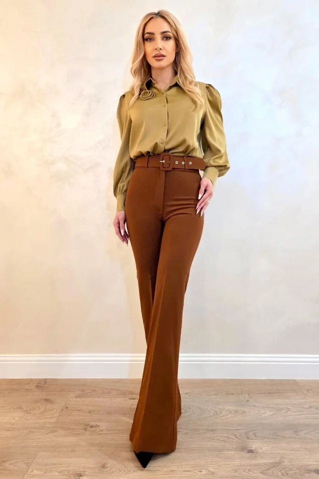 Pantaloni office VELLAR, croiala slim evazat si curea asortata, MARO