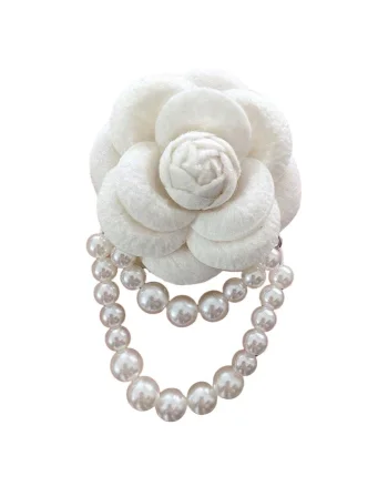 Brosa tip floare, alb unt, cu perle, Barbie C12