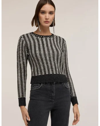 Pulover crop cu decolteu cu strasuri, Alb/Negru/Argintiu
