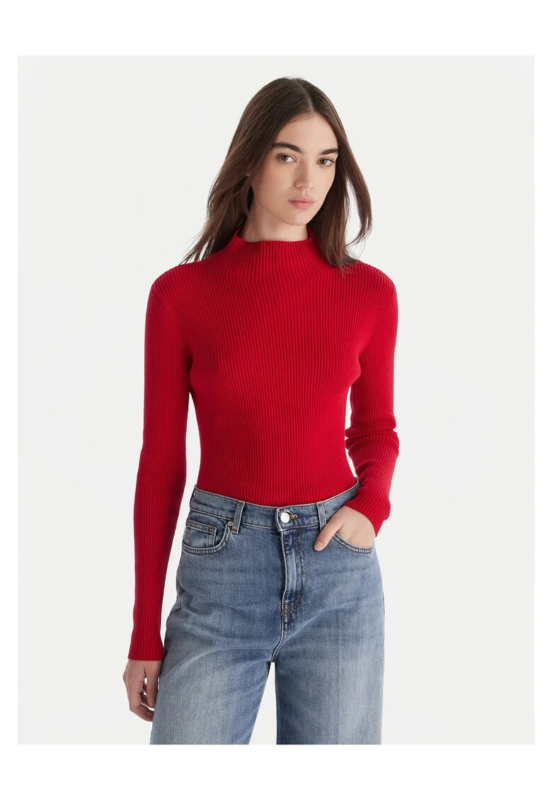Pulover dama  rosu, din material de calitate