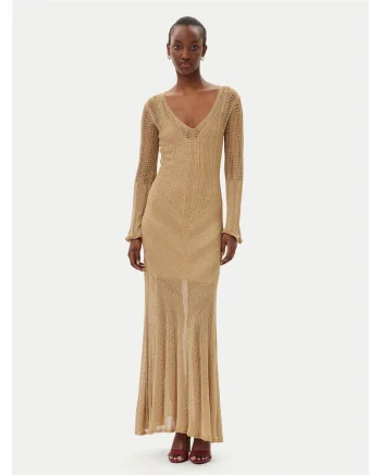 Rochie tricotata de dama  bej, 2 caracteristici reprezentative