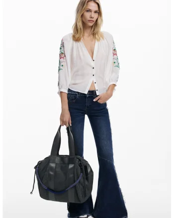 Bluza cu decolteu in V si broderie, Alb