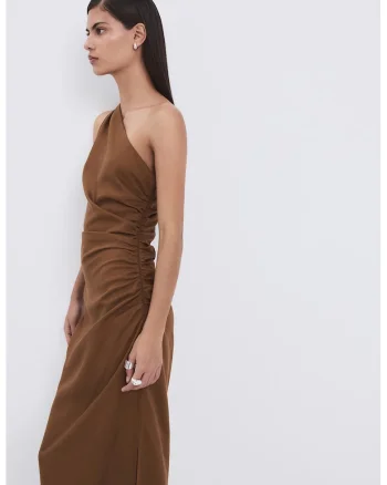 Rochie din lyocell cu decolteu pe un umar, Maro