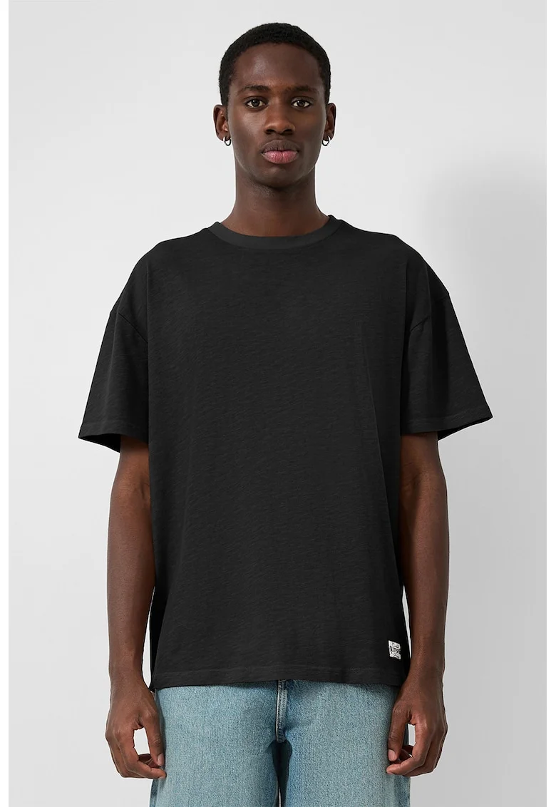 Tricou relaxed fit cu decolteu la baza gatului, Negru