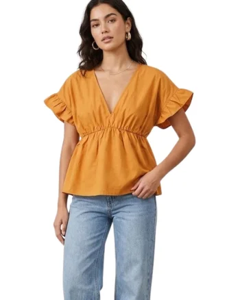 Bluza lejera cu volane,