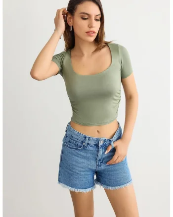 Bluza scurta,  cu nervuri, decolteu rotund, negru, viscoza, Verde