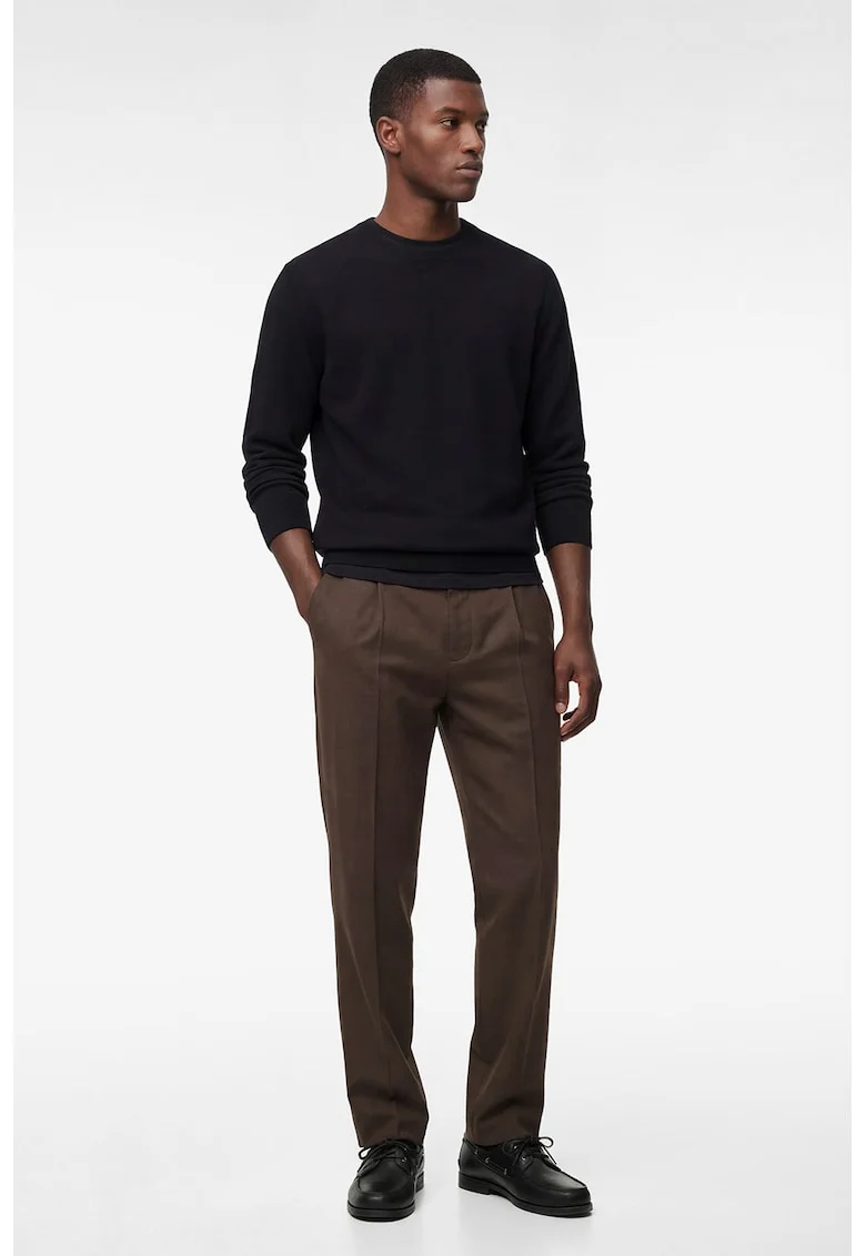 Pantaloni chino relaxed fit cu pliuri, Maro