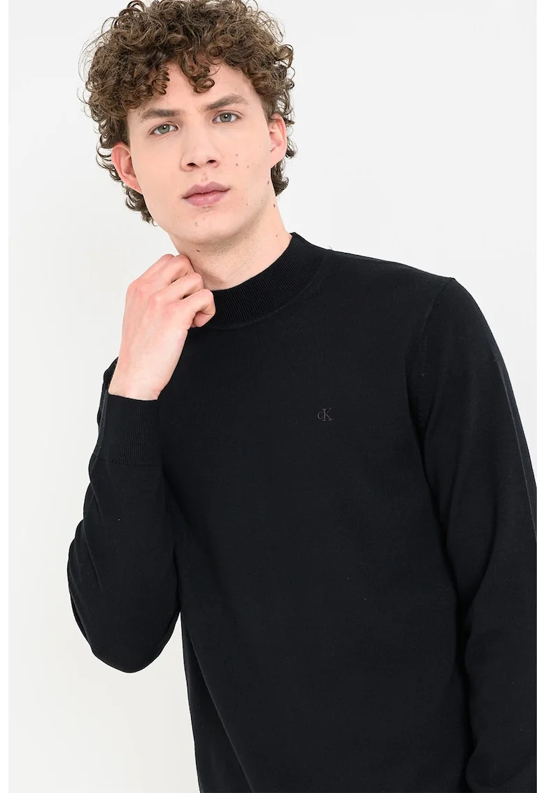 Pulover tricotat fin de lana, Negru