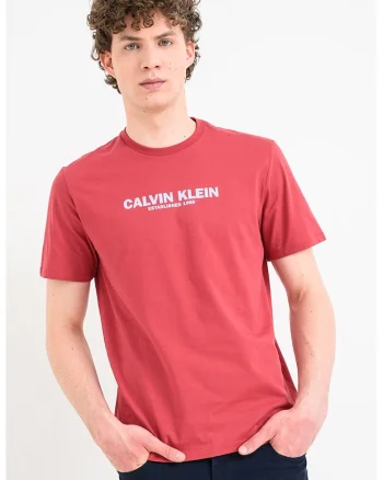 Tricou cu decolteu la baza gatului si logo, Rosu