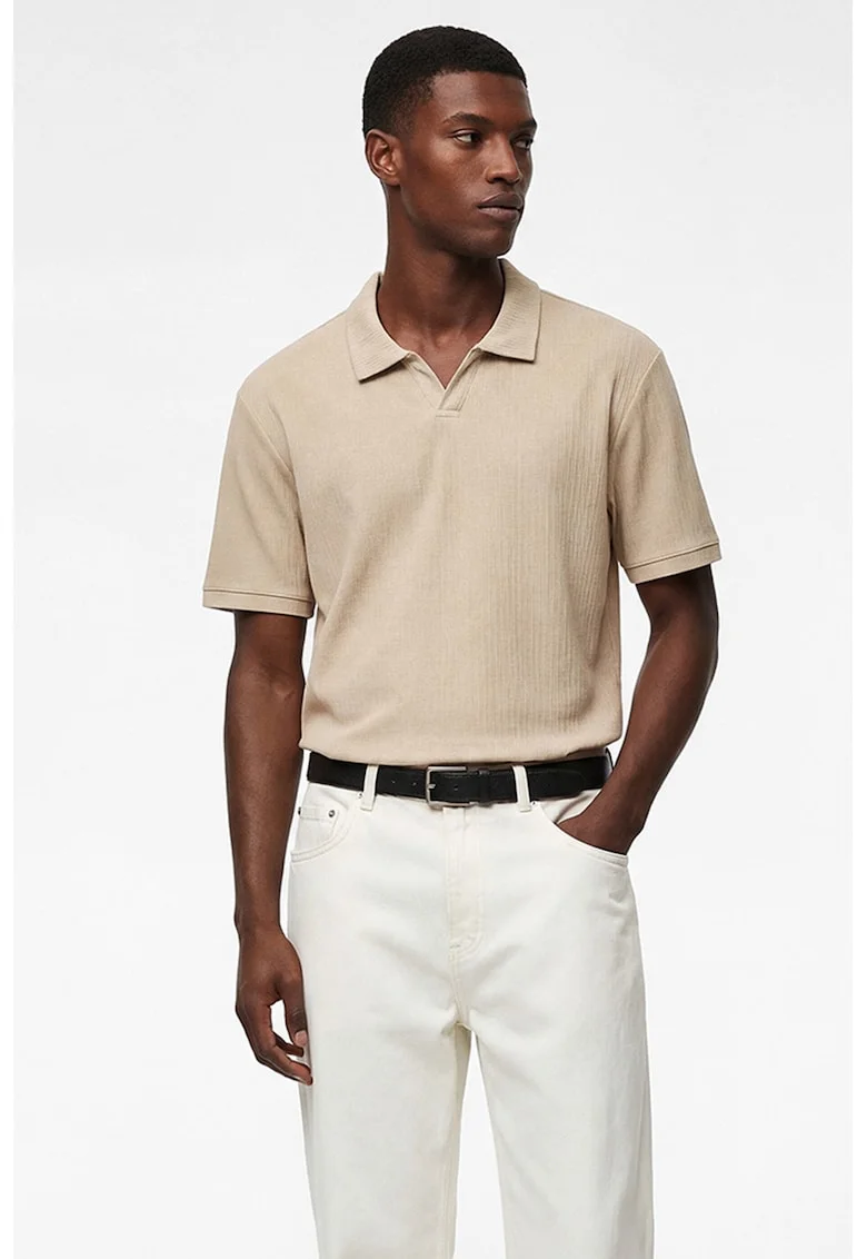 Tricou regular fit cu guler ascutit, Bej