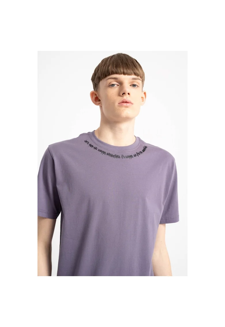 Tricou cu imprimeu minimalist,
