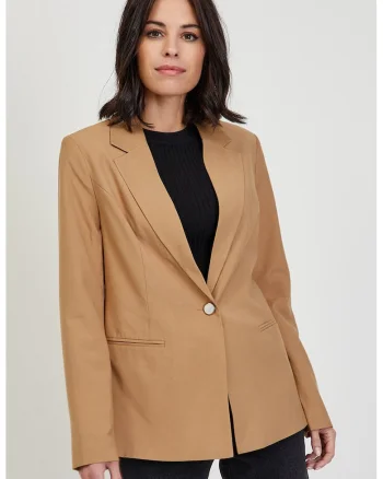 Sacou cu un nasture, Maro camel