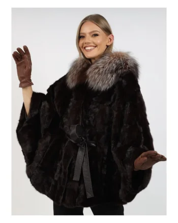 Poncho de Dama din Boturi de Nurca si Gluga din Vulpe Argintie, Model Butterfly Maro Nurca, Maro inchis