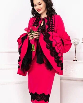 Jacheta magenta cu maneci clopot pretioase
