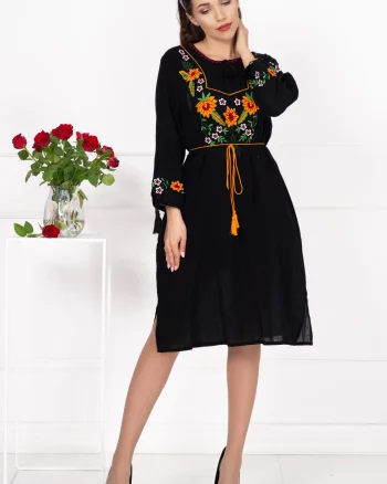 Rochie traditionala neagra Dafina cu flori orange brodate