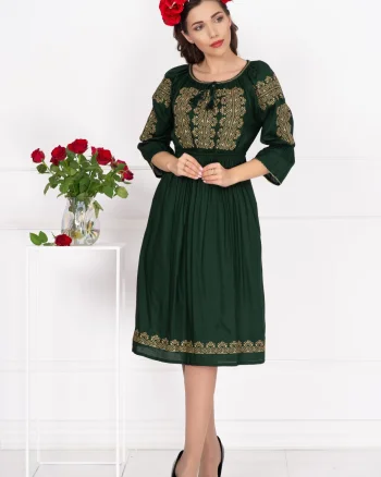 Rochie traditionala Eugenia cu broderie bej labirint