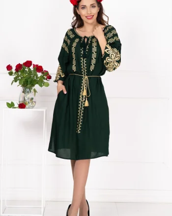 Rochie traditionala din vascoza verde Ecaterina cu broderie bej